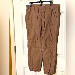 Cargo pants joggers Loft Ann Taylor - Size 6 - brown or khaki pants